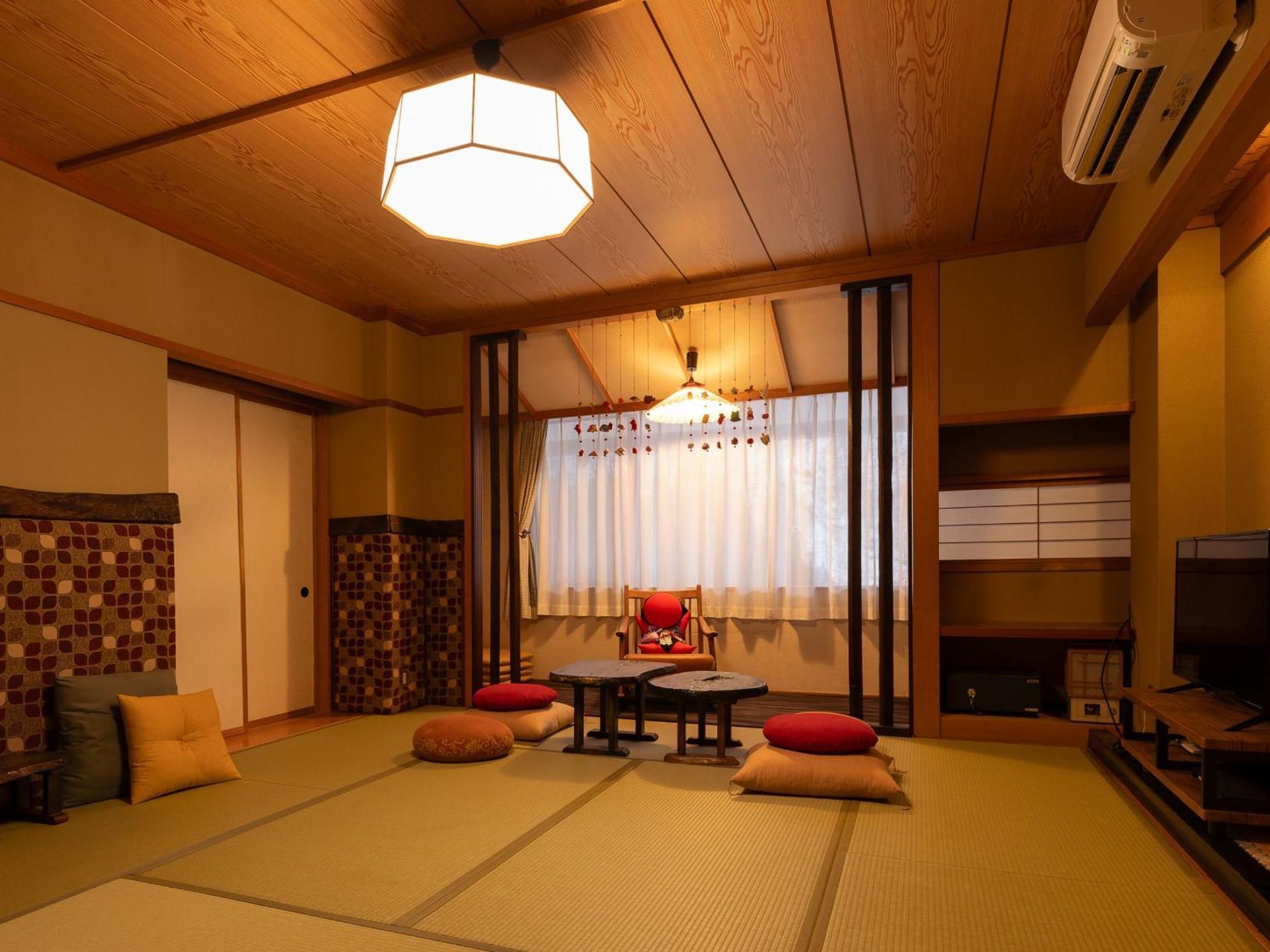 Ryokan Gizan Takayama  Eksteriør billede