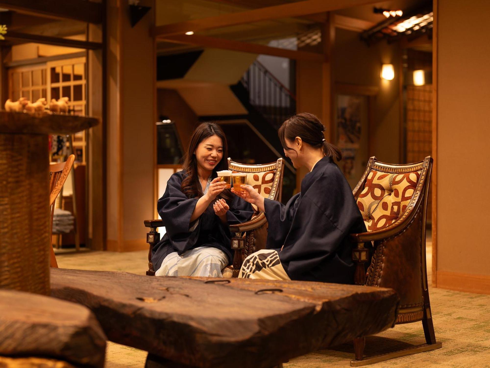 Ryokan Gizan Takayama  Eksteriør billede
