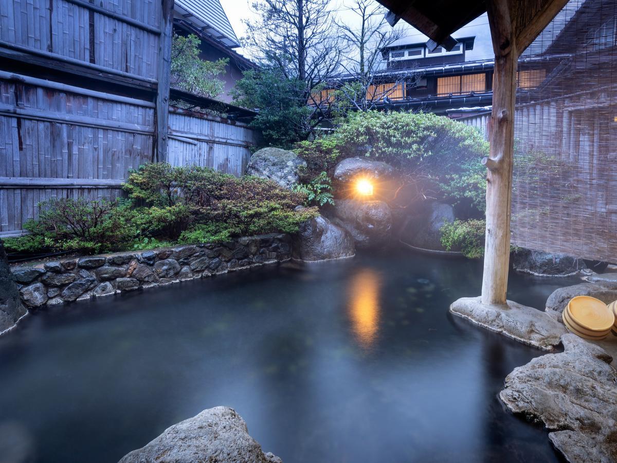 Ryokan Gizan Takayama  Eksteriør billede